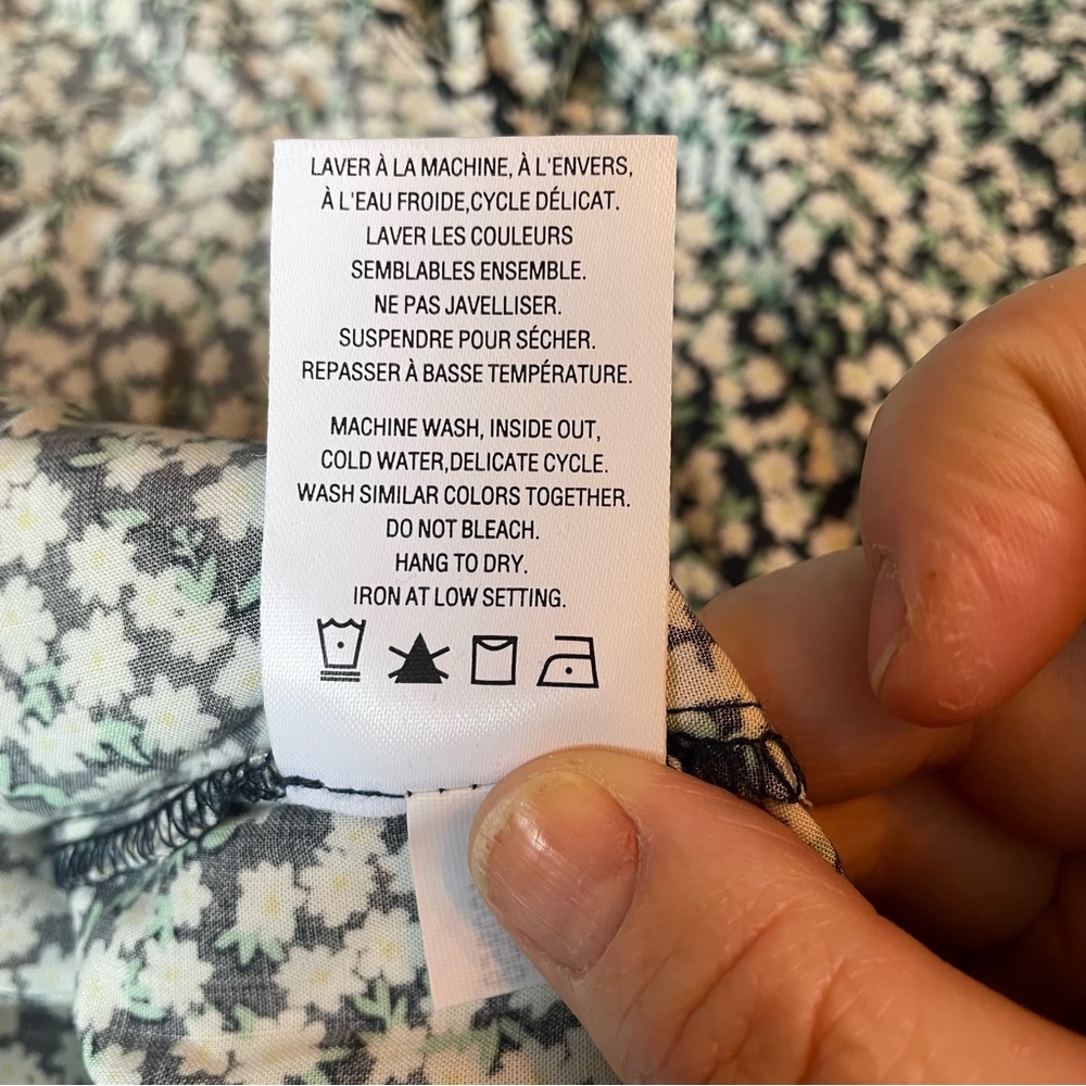 Reitmans Monochrome Floral Maxi Dress - Picture 10 of 10